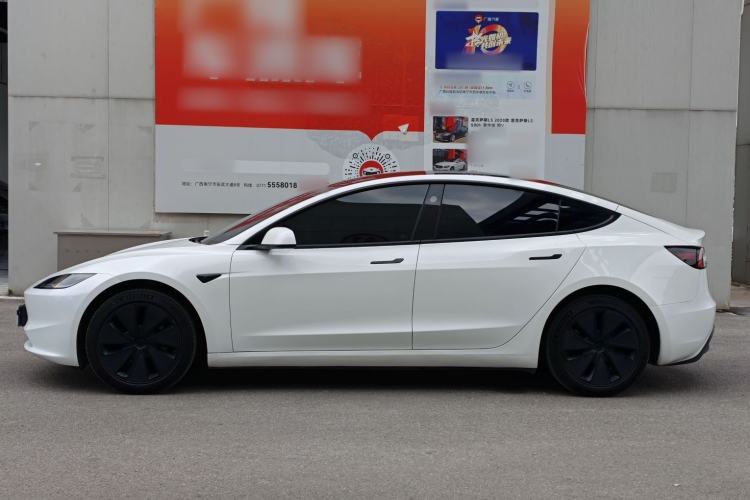 Used Tesla Model 3 2023 Rear-Wheel-Drive Version Exterior 5