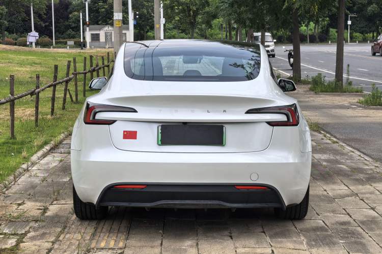 Used Tesla Model 3 2023 Rear-Wheel-Drive Version Exterior 7