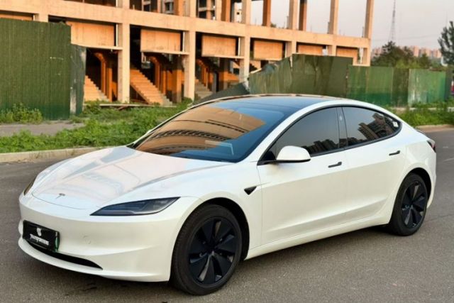 Used Tesla Model 3 2023 Rear-Wheel-Drive Version