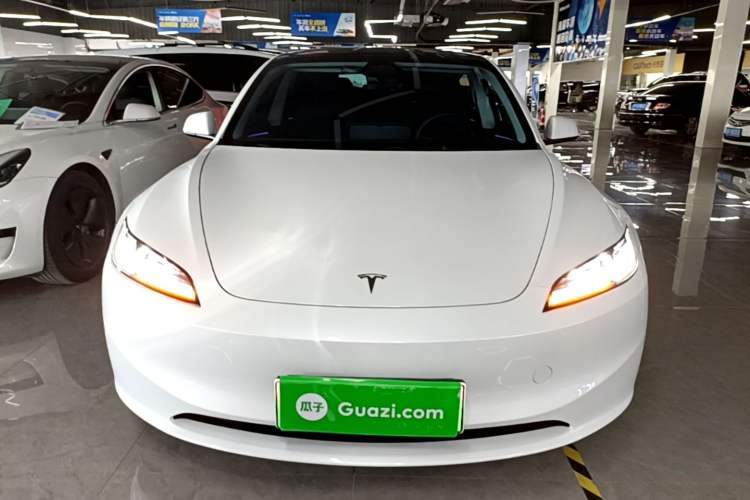 Used Tesla Model 3 2023 Rear-Wheel-Drive Version Front