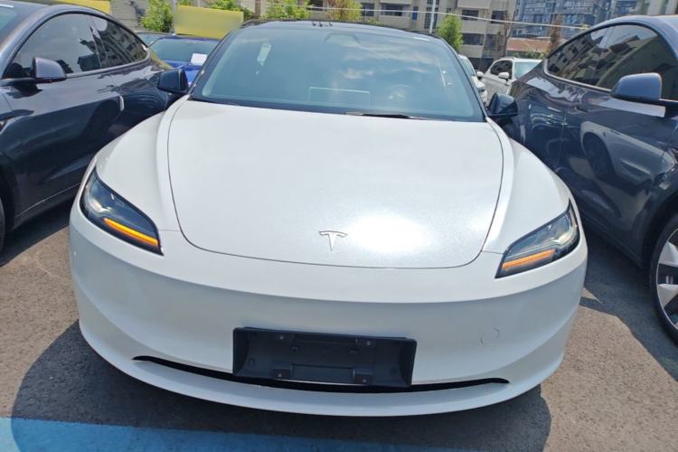 Used Tesla Model 3 2023 Long-Range All-Wheel-Drive Version Front