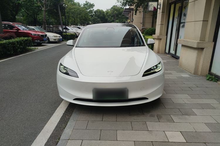 Used Tesla Model 3 2023 Long-Range All-Wheel-Drive Version Front