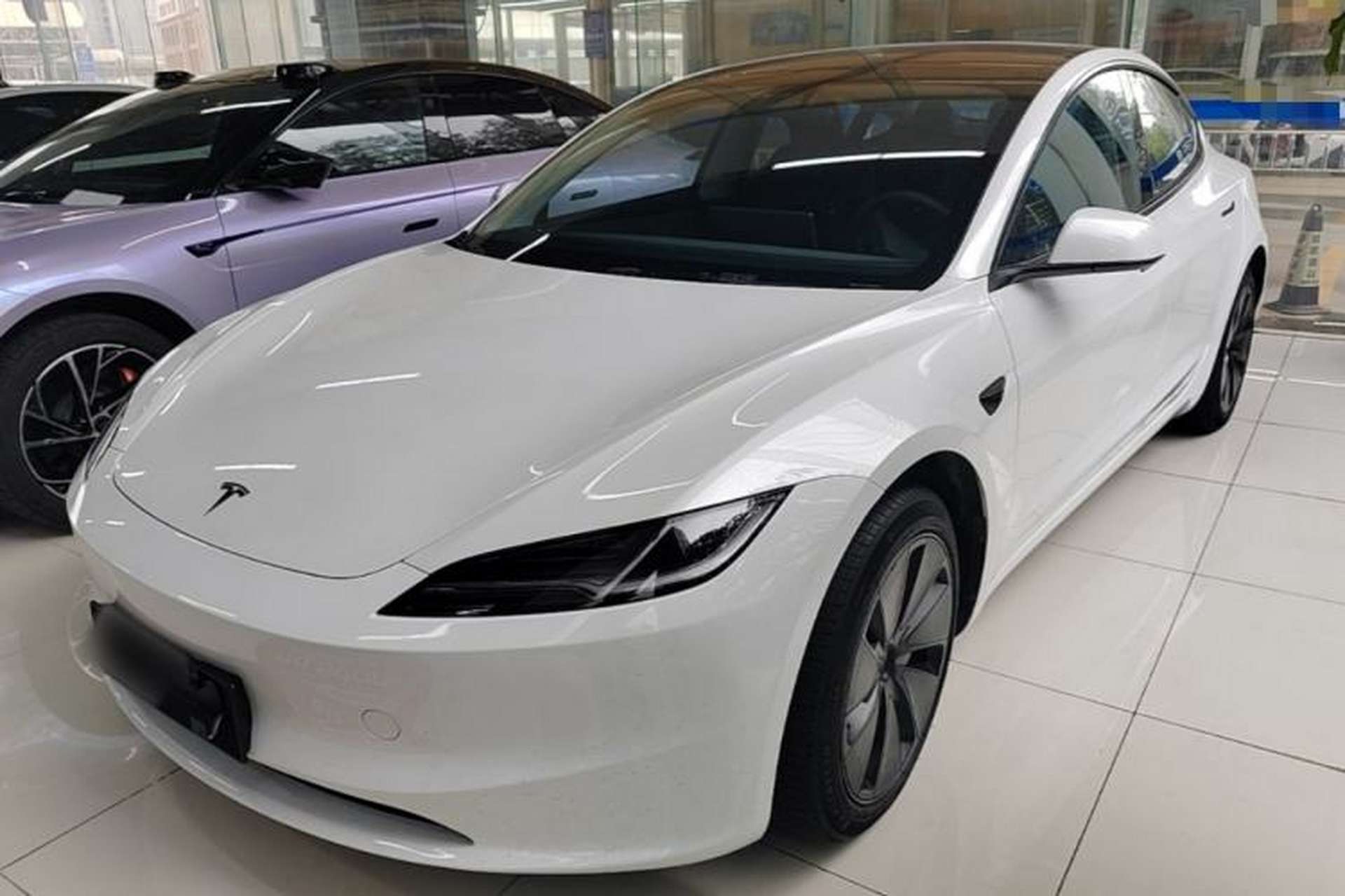 Used Tesla Model 3 2023 Rear-Wheel-Drive Version Front Left 45 Deg
