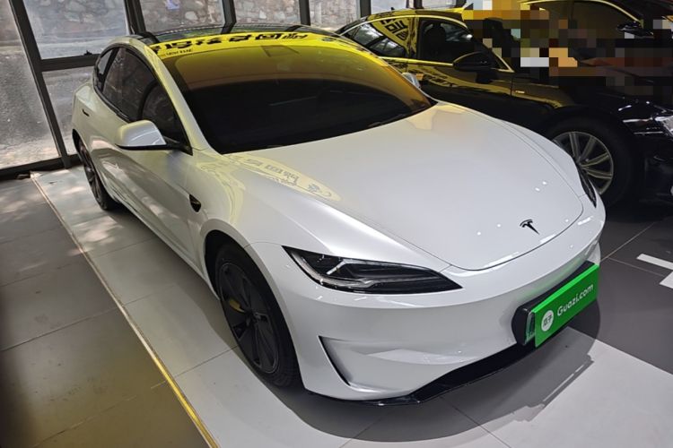 Used Tesla Model 3 2023 Long-Range All-Wheel-Drive Version Front Right 45 Deg