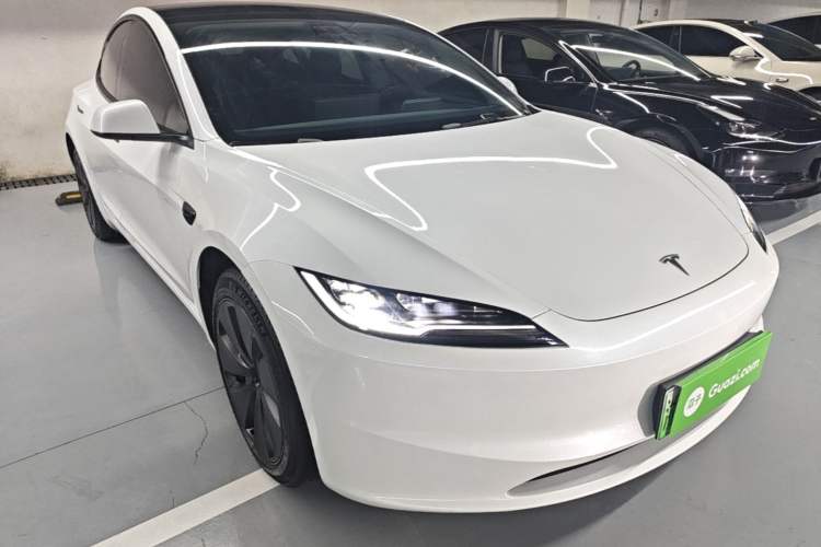 Used Tesla Model 3 2023 Rear-Wheel-Drive Version Front Right 45 Deg
