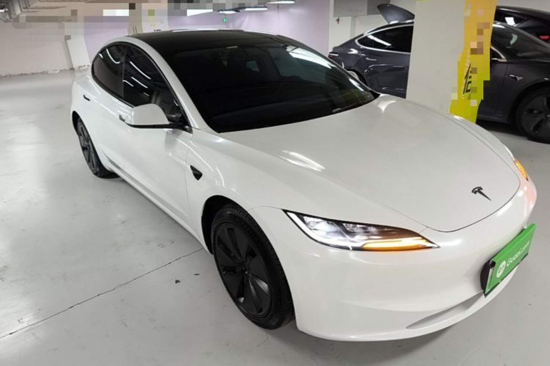 Used Tesla Model 3 2023 Rear-Wheel-Drive Version Front Right 45 Deg