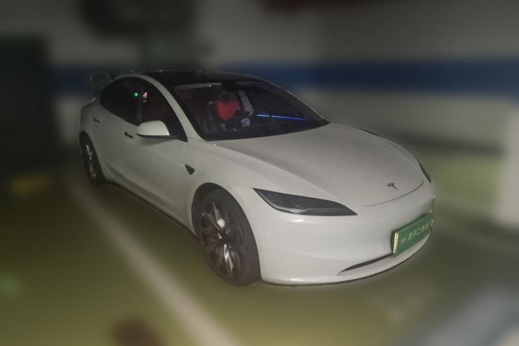Used Tesla Model 3 2023 Long-Range All-Wheel-Drive Version Front Right 45 Deg