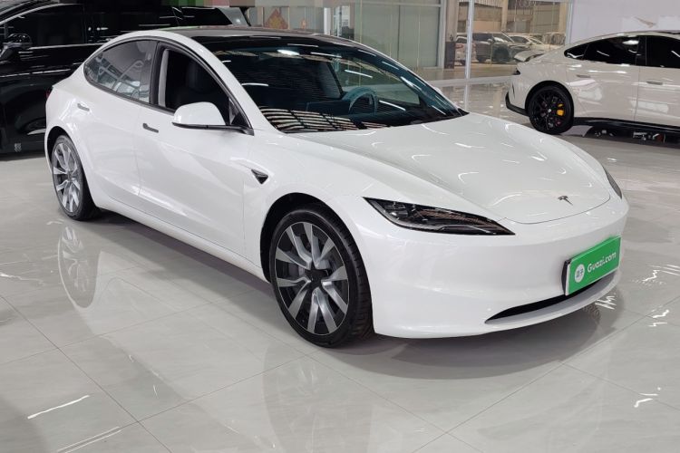 Used Tesla Model 3 2023 Rear-Wheel-Drive Version Front Right 45 Deg