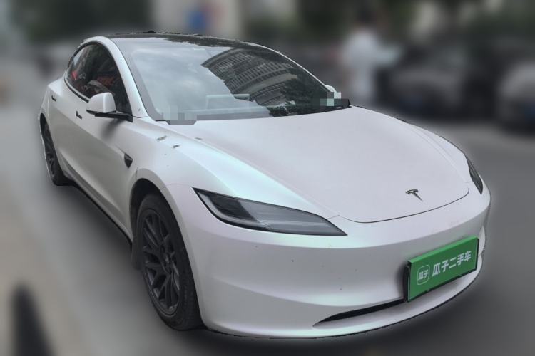 Used Tesla Model 3 2023 Rear-Wheel-Drive Version Front Right 45 Deg