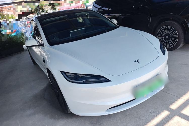 Used Tesla Model 3 2023 Rear-Wheel-Drive Version Front Right 45 Deg