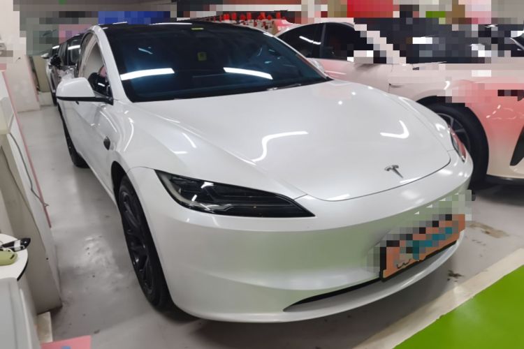 Used Tesla Model 3 2023 Rear-Wheel-Drive Version Front Right 45 Deg