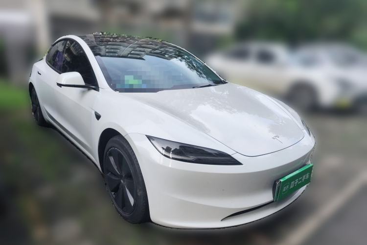 Used Tesla Model 3 2023 Rear-Wheel-Drive Version Front Right 45 Deg