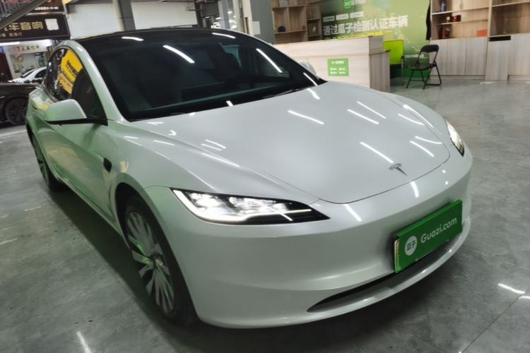 Used Tesla Model 3 2023 Rear-Wheel-Drive Version Front Right 45 Deg