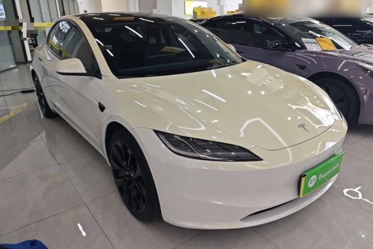 Used Tesla Model 3 2023 Long-Range All-Wheel-Drive Version Front Right 45 Deg
