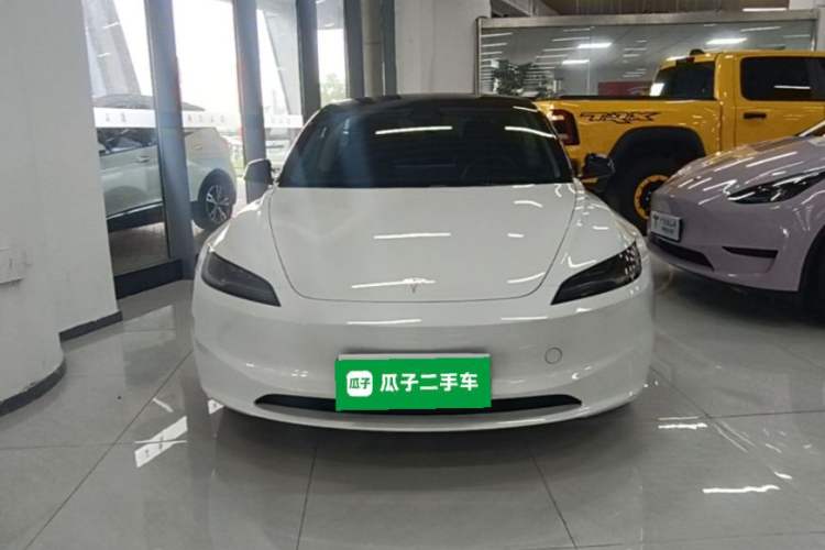 Used Tesla Model 3 2023 Rear-Wheel-Drive Version Front