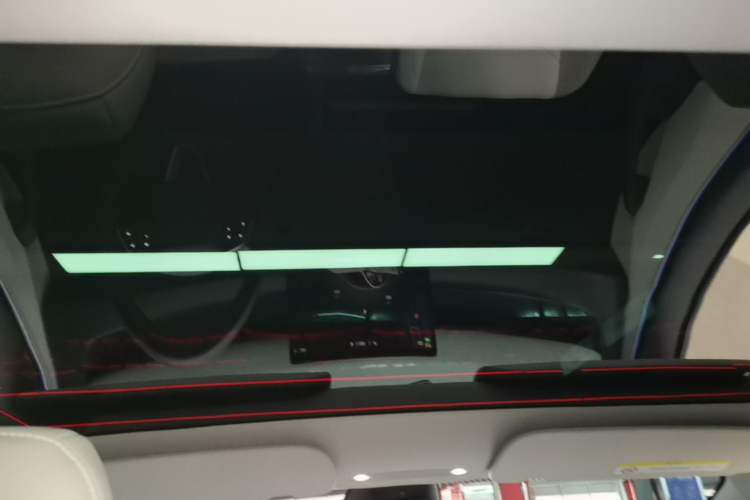 Used Tesla Model 3 2023 Long-Range All-Wheel-Drive Version Headliner