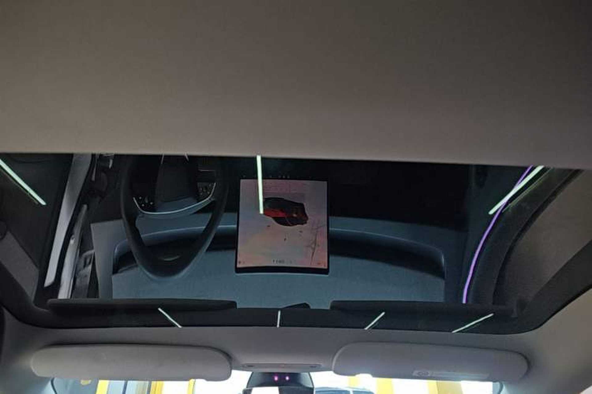 Used Tesla Model 3 2023 Rear-Wheel-Drive Version Headliner