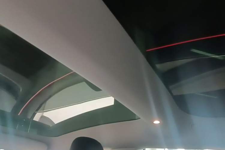 Used Tesla Model 3 2023 Rear-Wheel-Drive Version Headliner