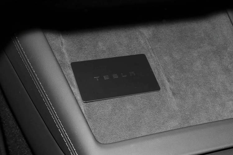 Used Tesla Model 3 2023 Long-Range All-Wheel-Drive Version Interior 1