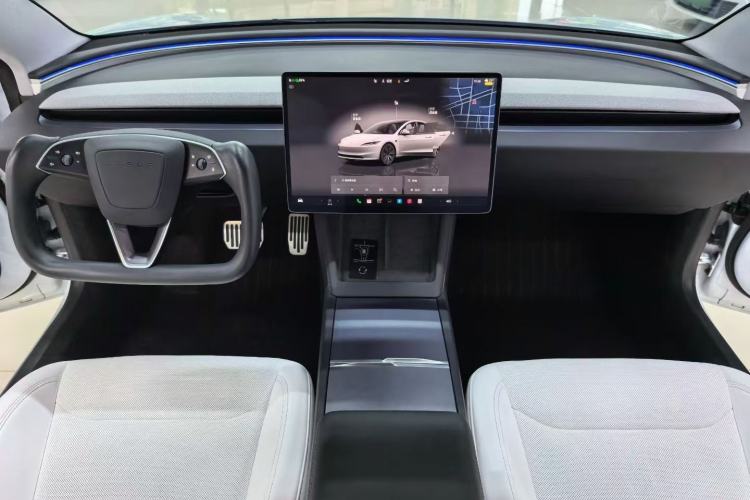 Used Tesla Model 3 2023 Rear-Wheel-Drive Version Interior 1