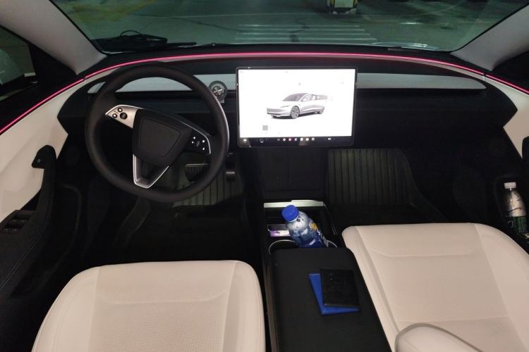 Used Tesla Model 3 2023 Long-Range All-Wheel-Drive Version Interior 2
