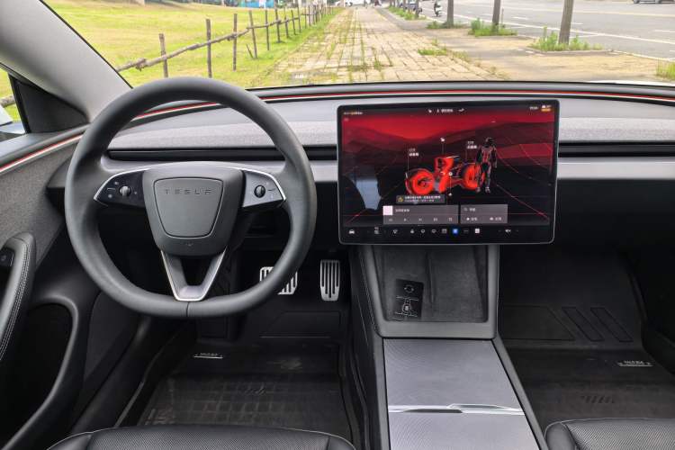 Used Tesla Model 3 2023 Rear-Wheel-Drive Version Interior 2