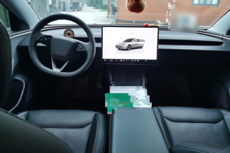 Used Tesla Model 3 2023 Rear-Wheel-Drive Version Interior 2