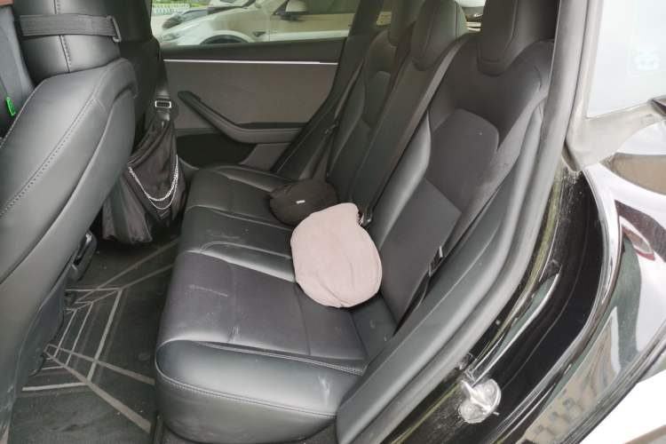 Used Tesla Model 3 2023 Rear-Wheel-Drive Version Interior 4