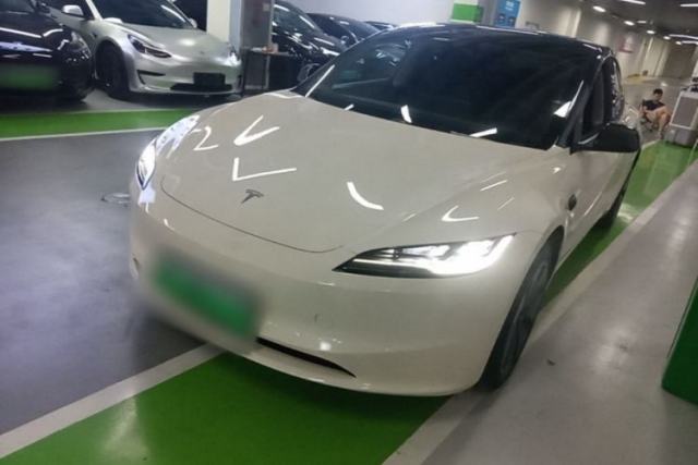 Used Tesla Model 3 2023 Rear-Wheel-Drive Version