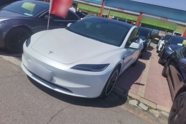 Used Tesla Model 3 2023 Rear-Wheel-Drive Version