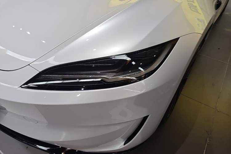Used Tesla Model 3 2023 Long-Range All-Wheel-Drive Version Left Front Headlight