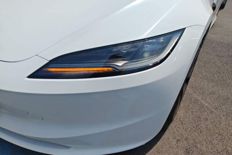 Used Tesla Model 3 2023 Long-Range All-Wheel-Drive Version Left Front Headlight