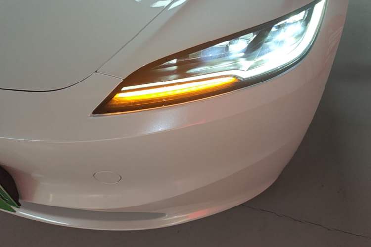 Used Tesla Model 3 2023 Rear-Wheel-Drive Version Left Front Headlight