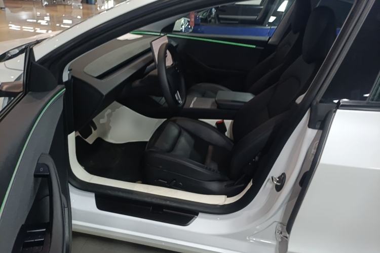 Used Tesla Model 3 2023 Rear-Wheel-Drive Version Left Front Seat