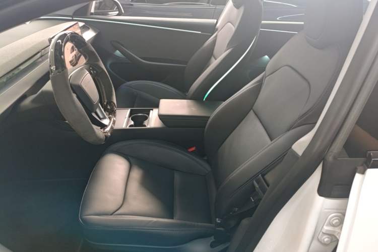 Used Tesla Model 3 2023 Rear-Wheel-Drive Version Left Front Seat