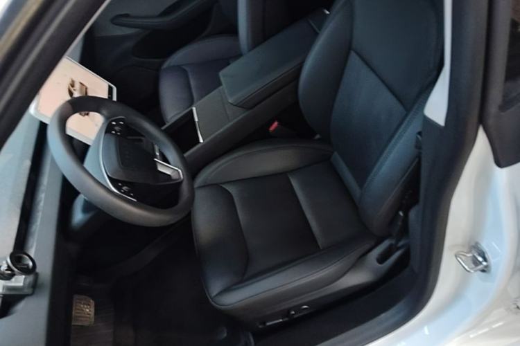 Used Tesla Model 3 2023 Rear-Wheel-Drive Version Left Front Seat