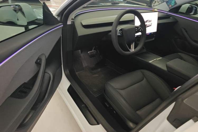 Used Tesla Model 3 2023 Rear-Wheel-Drive Version Left Front Seat