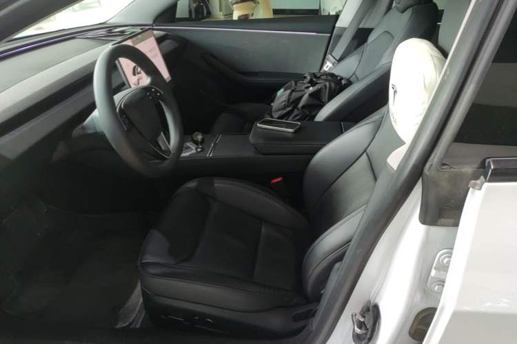 Used Tesla Model 3 2023 Rear-Wheel-Drive Version Left Front Seat