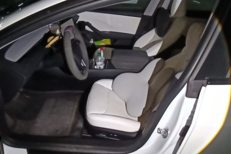 Used Tesla Model 3 2023 Rear-Wheel-Drive Version Left Front Seat