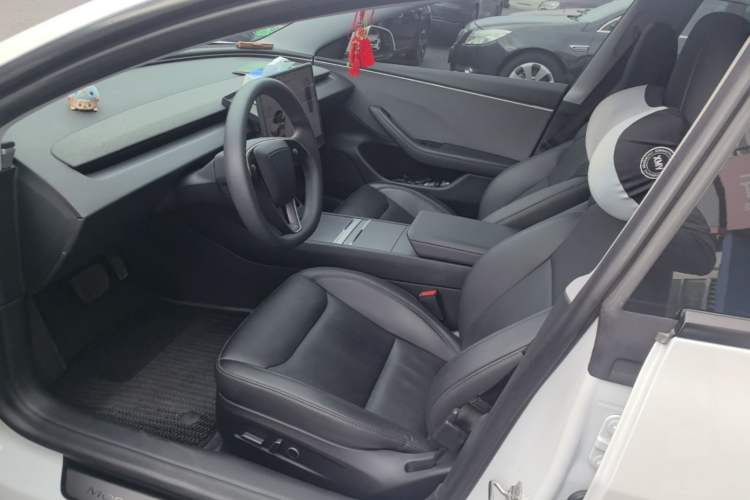 Used Tesla Model 3 2023 Rear-Wheel-Drive Version Left Front Seat