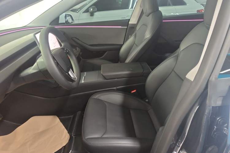 Used Tesla Model 3 2023 Rear-Wheel-Drive Version Left Front Seat