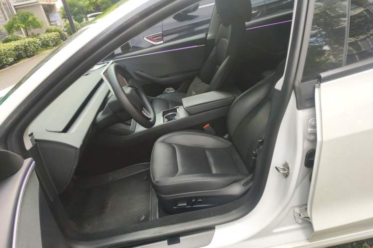 Used Tesla Model 3 2023 Rear-Wheel-Drive Version Left Front Seat