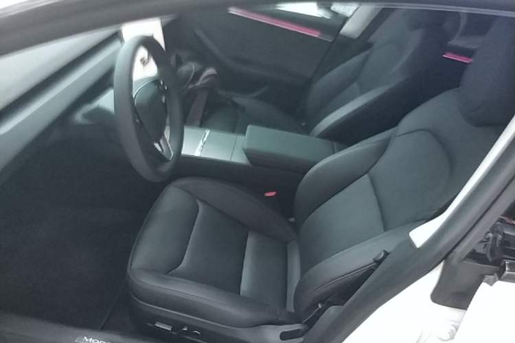 Used Tesla Model 3 2023 Long-Range All-Wheel-Drive Version Left Front Seat