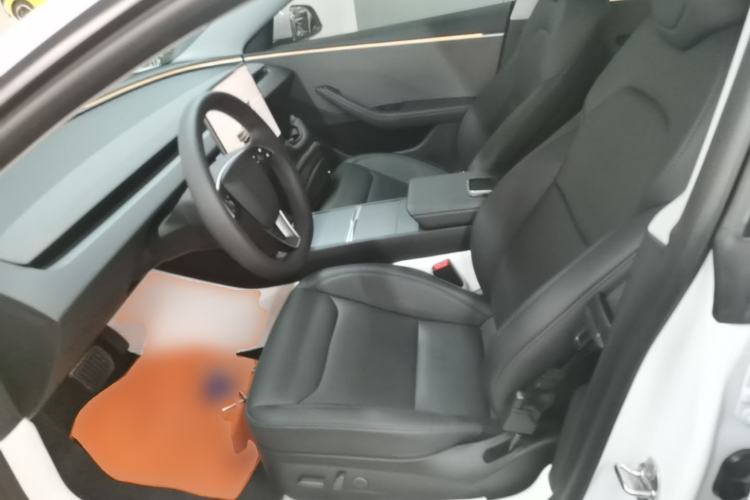 Used Tesla Model 3 2023 Rear-Wheel-Drive Version Left Front Seat