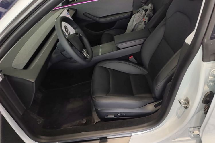 Used Tesla Model 3 2023 Rear-Wheel-Drive Version Left Front Seat