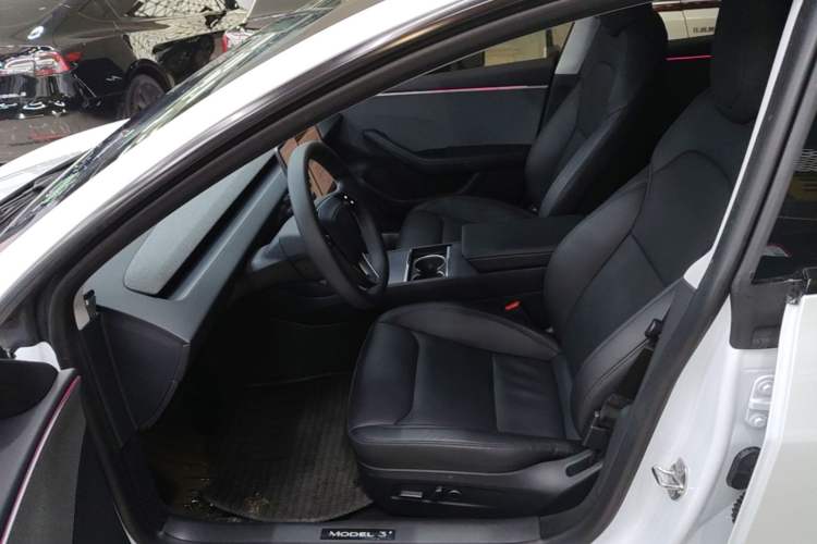 Used Tesla Model 3 2023 Rear-Wheel-Drive Version Left Front Seat