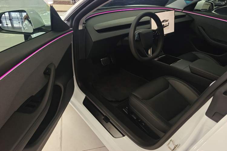 Used Tesla Model 3 2023 Rear-Wheel-Drive Version Left Front Seat