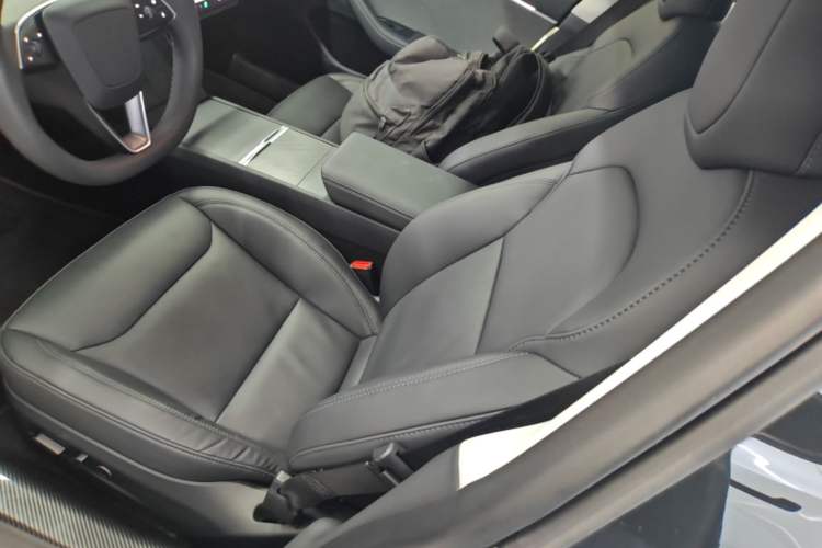 Used Tesla Model 3 2023 Rear-Wheel-Drive Version Left Front Seat