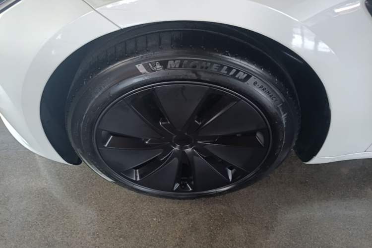 Used Tesla Model 3 2023 Rear-Wheel-Drive Version Left Front Wheel Hub