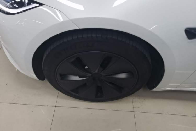 Used Tesla Model 3 2023 Rear-Wheel-Drive Version Left Front Wheel Hub